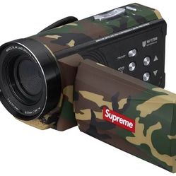 Minolta Supreme Waterproof Camcorder -woodland 