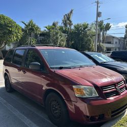 Dodge Gran Caravan 2010
