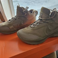 NIKE REACT SFB CARBON
