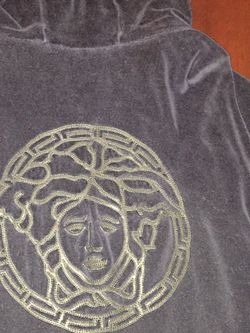 Men’s hooded Versace velour sweatsuit size xxl