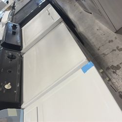 White- Westinghouse Washer And Dryer Set 