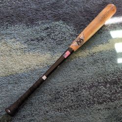 M ^Powered Hard 2 The Core 31" Maple Wood Baseball Bat 
