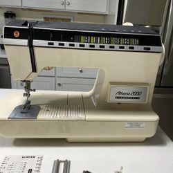 Singer Athena 2000 Sewing Machine