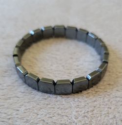 Natural hematite stretch block bracelet. New.