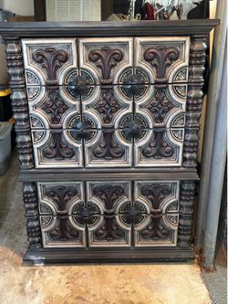 Decorative Chest of Drawers