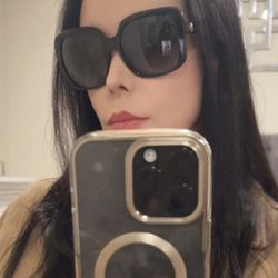 Authentic Tory Burch Black Gradient Sunglasses