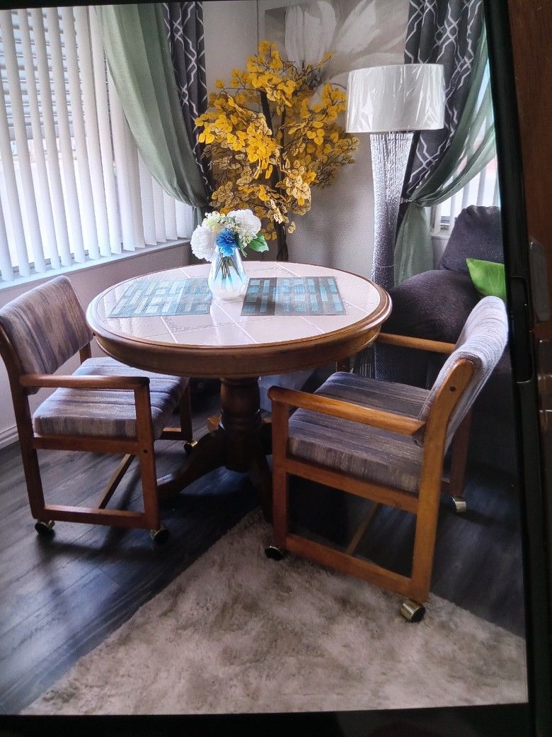 Kitchen table two Chairs