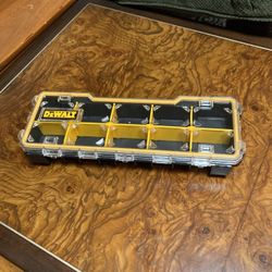 DEWALT Hardware/Tool Organizer 