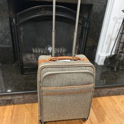 BRAND NEW LUGGAGE 50% OFF: Hartmann Tweed Carry On