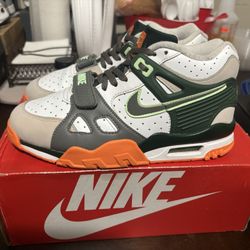 Nike Air Max - Grey/Olive Green/Orange - Youth Size 5