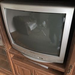27 Inch Tv Works Great