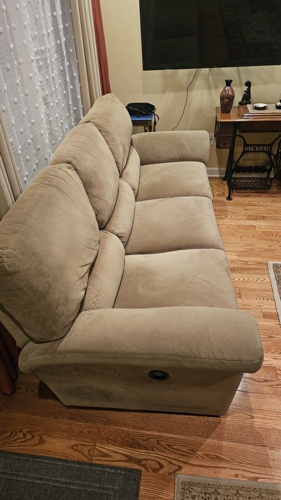 Lazy Boy 3 Seater Double Recliner Sofa