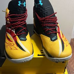 Under Armor Used Shoes Size 9.5