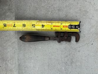 Wrench pipe 6” vintage