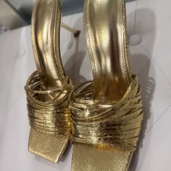Gold Stiletto High Heels Ladies Size 8 1/2 