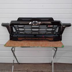 2023-2025 Chevy Colorado Z71 Front Grille 