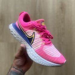 Nike React Infinity Run Flyknit 2 Premium Size 10 Running Shoes Pink Foam Blue