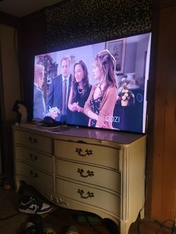 65 in  Sony TV  2026 $125. Firm