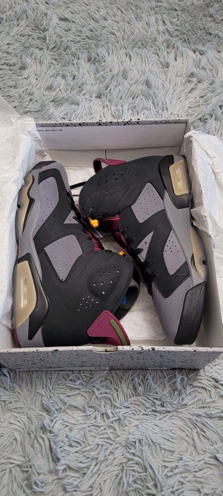 Size 13 Nike Air Jordan 6 Retro Bordeaux CT8529-063.
