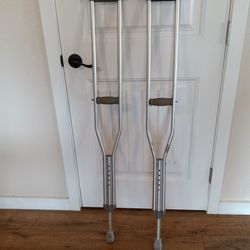 Crutches, Adjustable Size