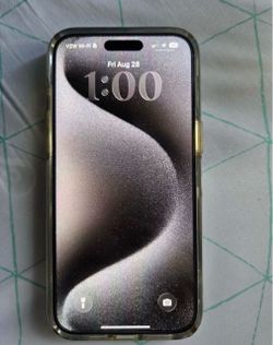 iPhone 15 Pro Max 256gb Titanium Black UNLOCKED