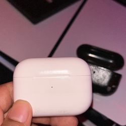AirPod Pro 1st Gen Wireless Charging Case