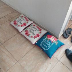 Decorative Pillows Sets 3 for $7