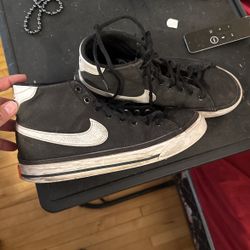 Free Nike Size 8 Youth