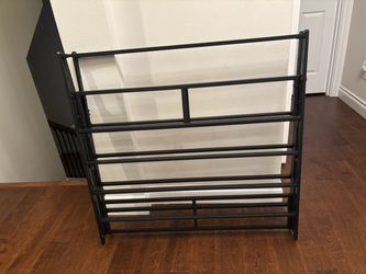 Free twin size frame (new)