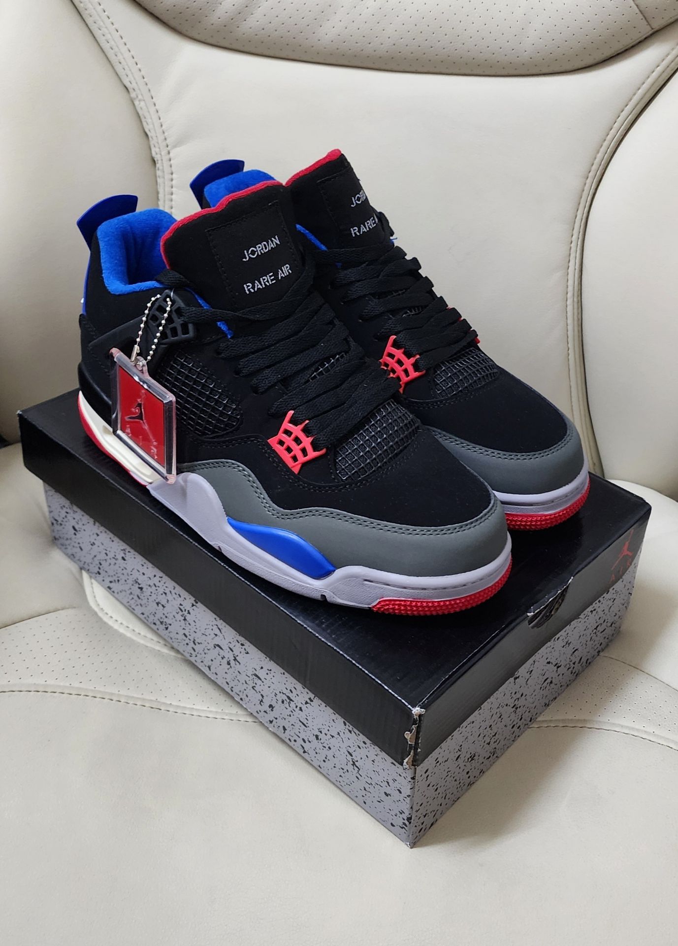 Jordan 4 Retro