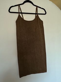 Brown ribbed dress