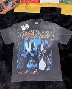 Michael Jackson Tour Graphic T-Shirt (Size Medium)