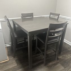 Dining Room Table 4 Chairs 