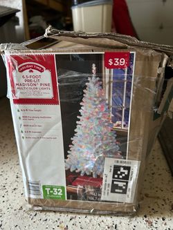 Holiday time pre-lit Madison pine