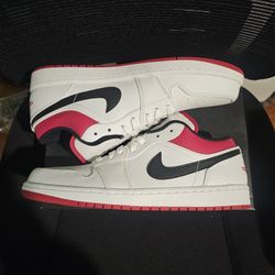 Jordan 1 White University Red Black
