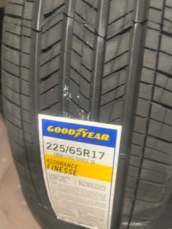 225/65/17 new Goodyear tires 225/65r17 Llantas Nuevas