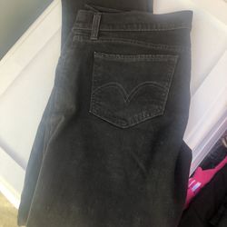 Women’s Black Levi’s 