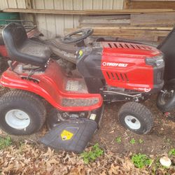 Troy Bilt Pony Riding Lawn mower