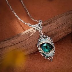 ELEGANT PENDANT EYE NECKLACE - Silver Plated
