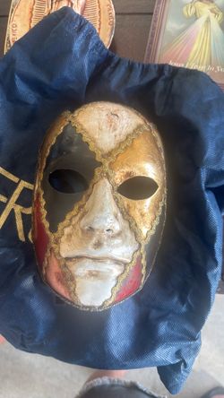 Mask vintage