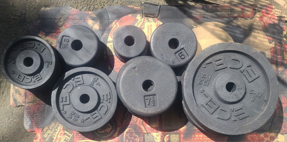110 Lb Of Weights. Selling For Less Than The Going Rate Of $1 Per lb