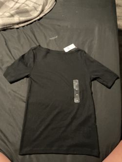 Gap shirt