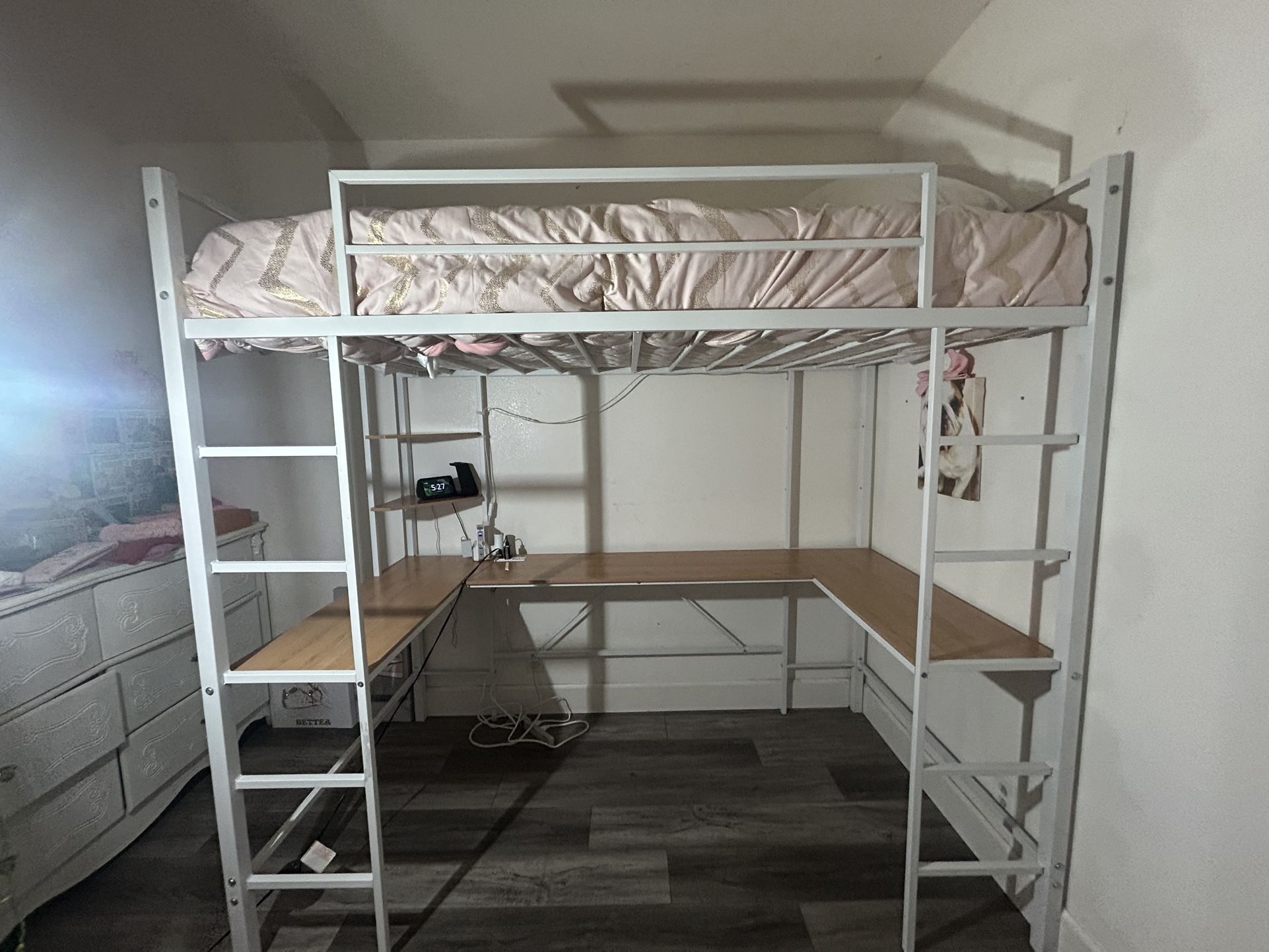 Loft bed Twin With U shaped Desk