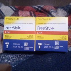 FREESTYLE LITE TEST STRIPS 100 COUNT.