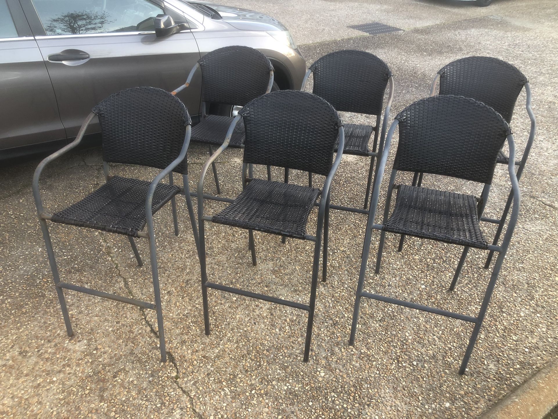 **REDUCED AGAIN** Set Of 6 Outdoor Tall Chairs