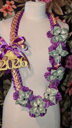 Graduation money lei