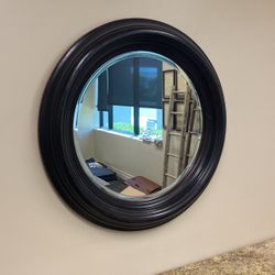 Round Mirror