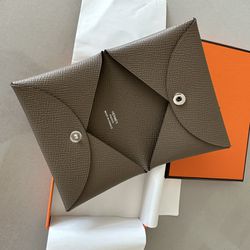 Hermes Calvi Cardholder Brand New for Sale in Bowling Green, NY - OfferUp