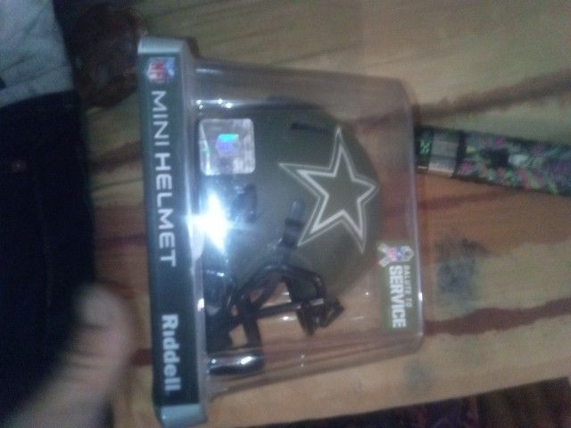 Dallas Cowboy Mini Helmet
