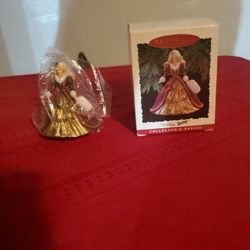 Hallmark holiday Barbie collectible ornament 1996